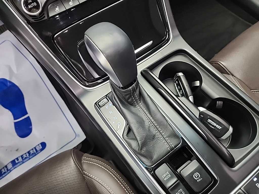 HYUNDAI Grandeur - Vista 8