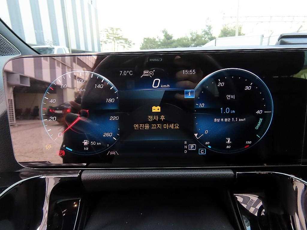 Mercedes Benz GLA Class - Vista 9