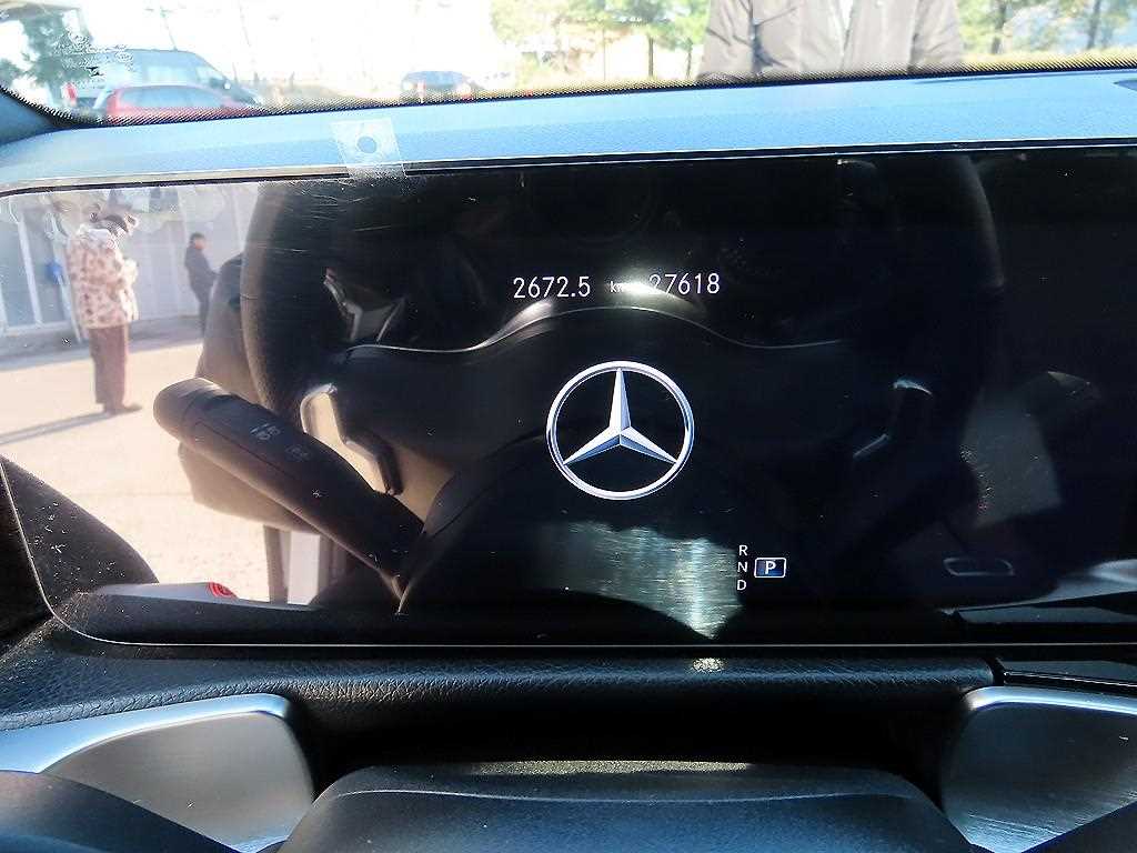 Mercedes Benz GLB Class - Vista 9