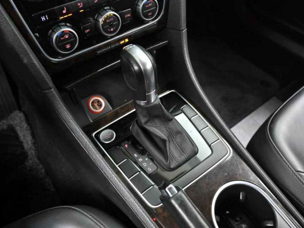 Volkswagen Passat - Vista 9