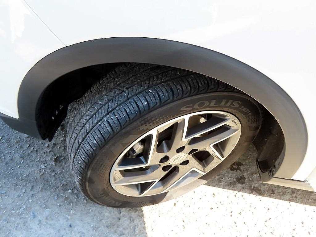 Ssangyong Tivoli 2023 Blanco - Importación desde Corea - HF Imports Iquique - Foto 20