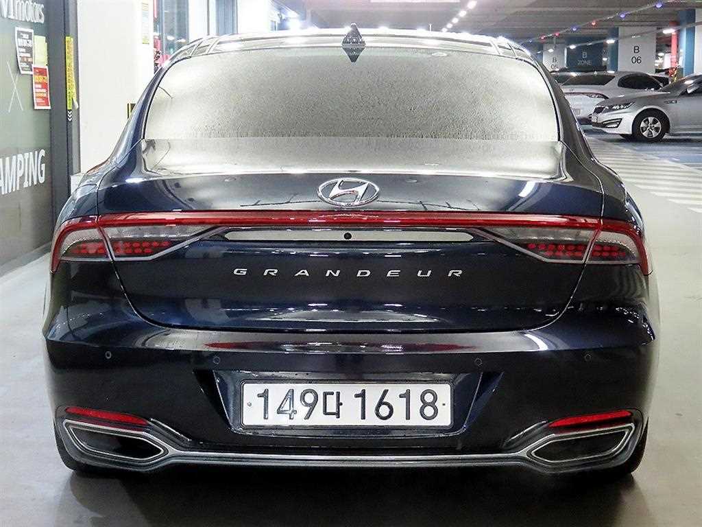HYUNDAI Grandeur - Vista 5