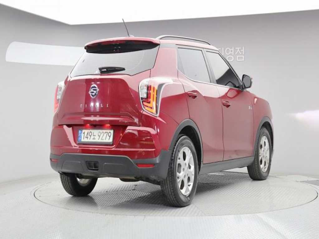 Ssangyong Tivoli - Vista 4