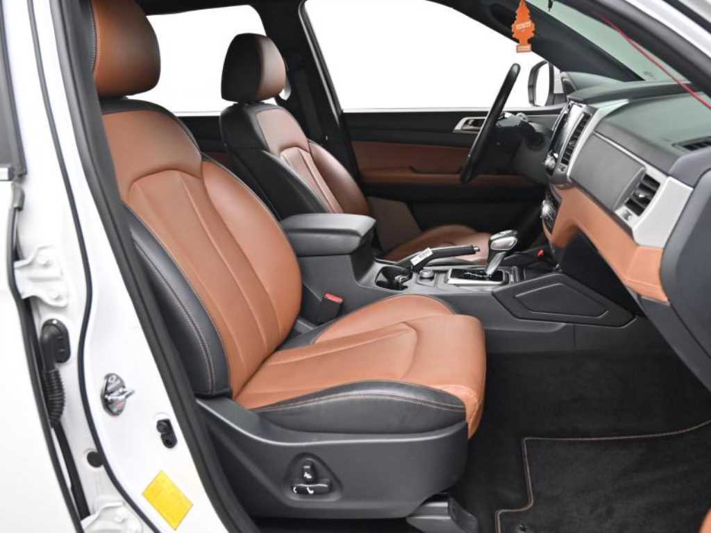 Ssangyong Rexton - Vista 10