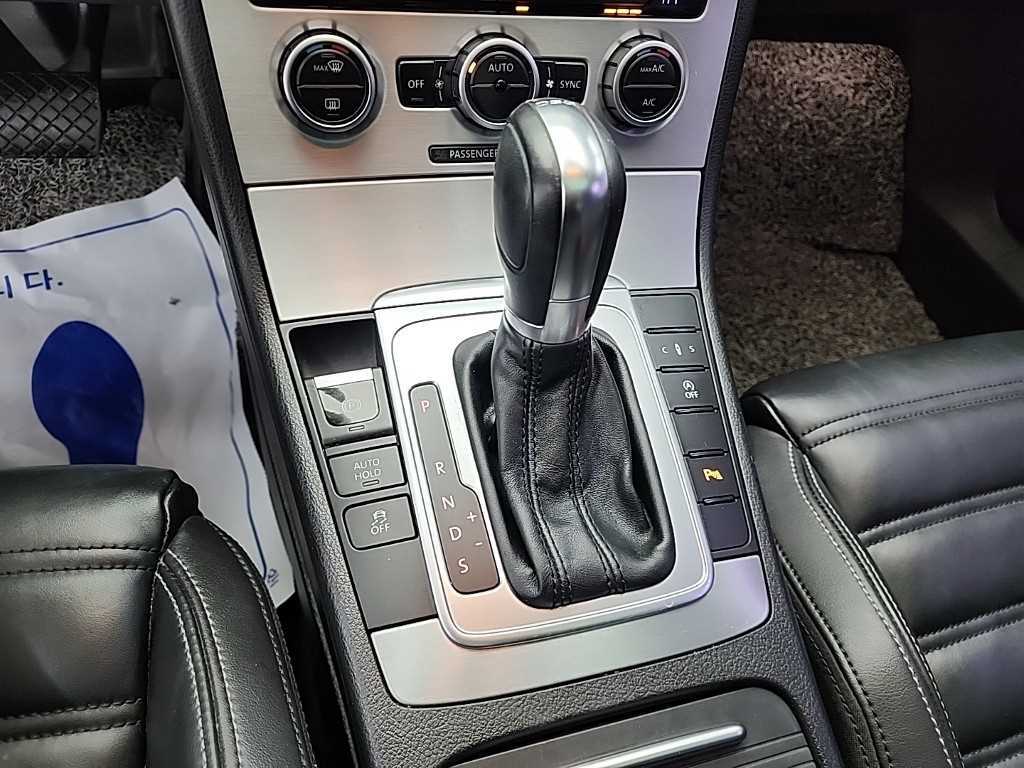 Volkswagen CC - Vista 8