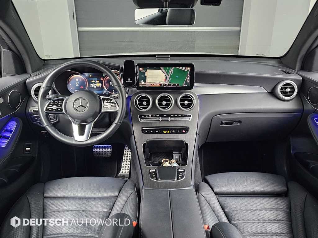 Mercedes Benz GLC Class - Vista 7