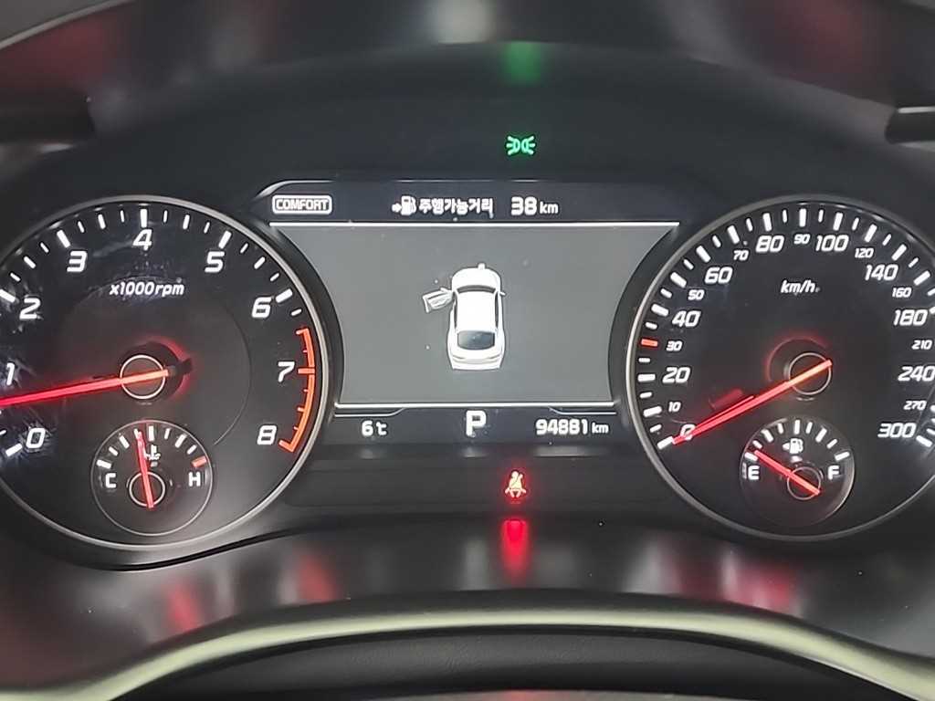 KIA Stinger - Vista 6