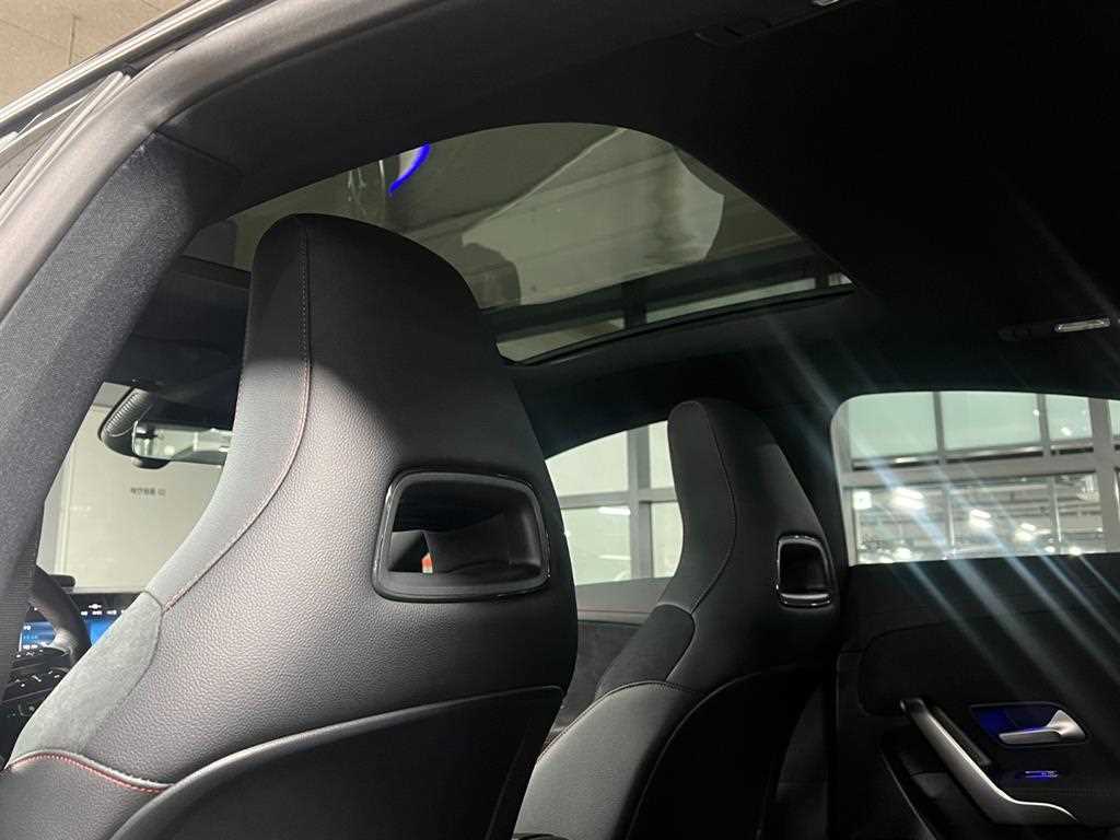 Mercedes Benz CLA Class 2025 Negro - Importación desde Corea - HF Imports Iquique - Foto 16