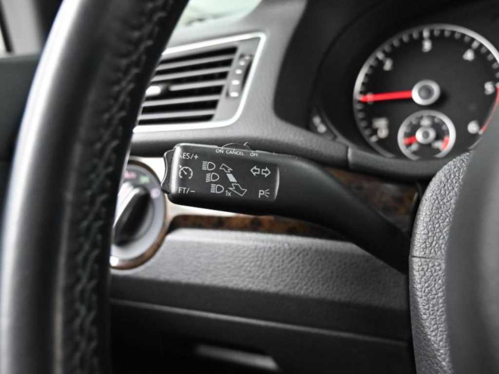 Volkswagen Passat 2015 Blanco - Importación desde Corea - HF Imports Iquique - Foto 17