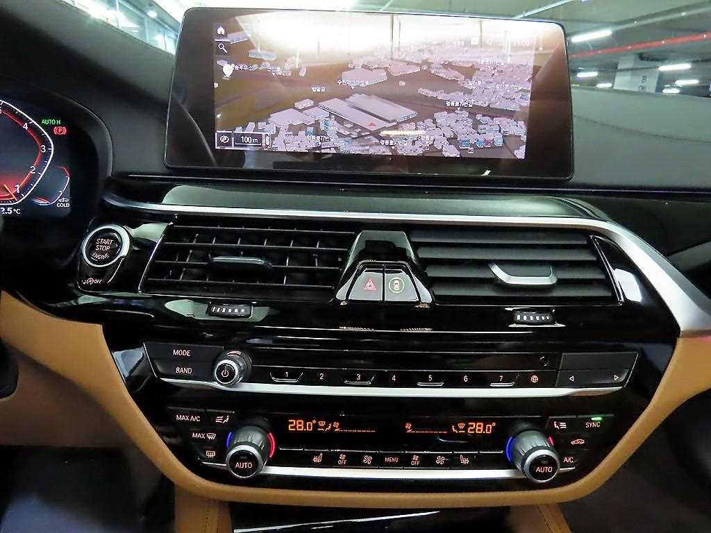 BMW 5 Series - Vista 11