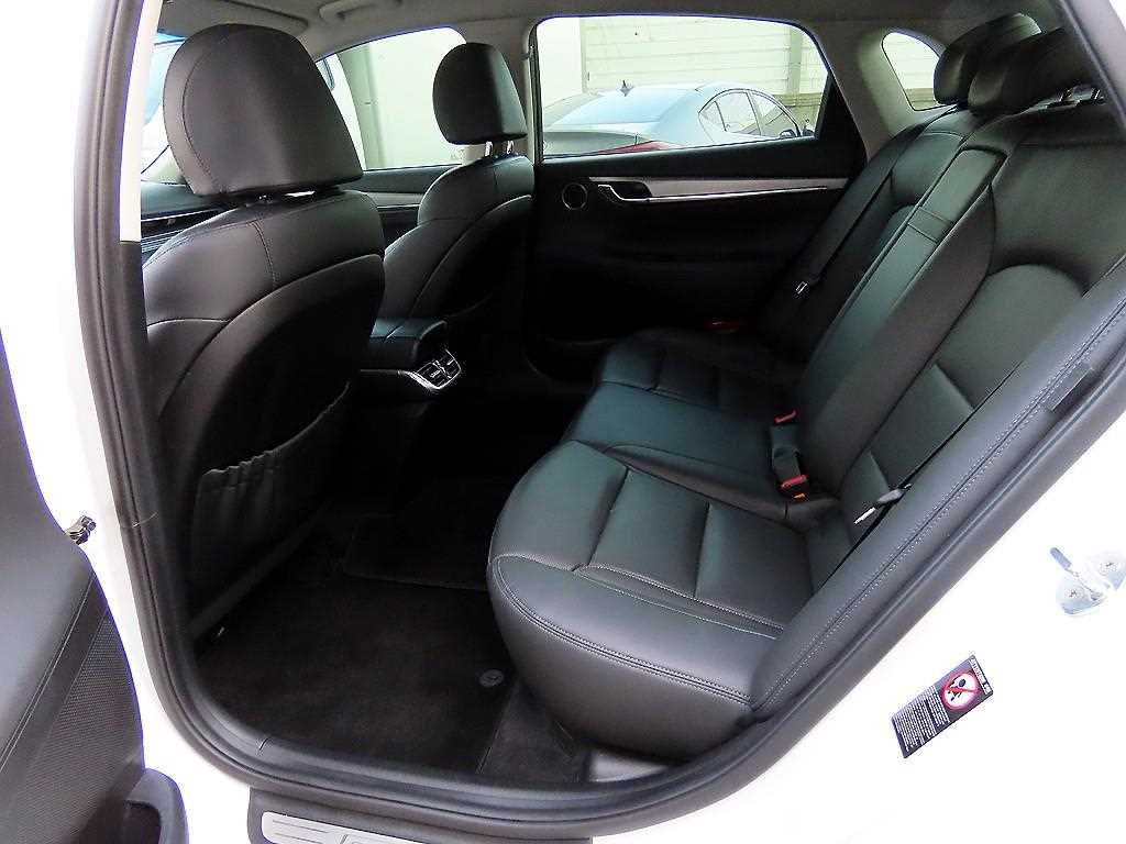 HYUNDAI Grandeur - Vista 6