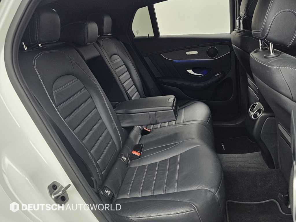 Mercedes Benz GLC Class - Vista 12