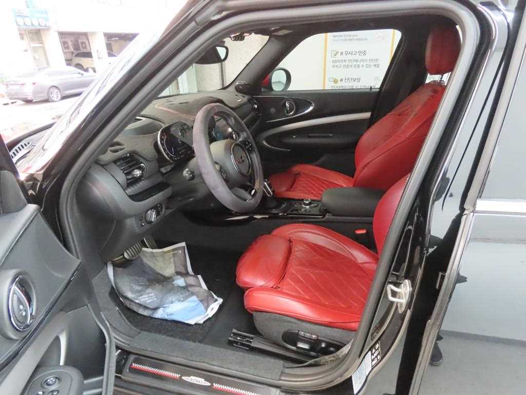 Mini Clubman - Vista 5