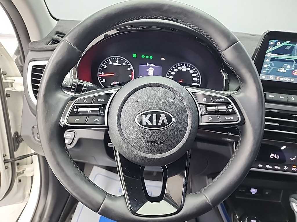 KIA Seltos - Vista 9