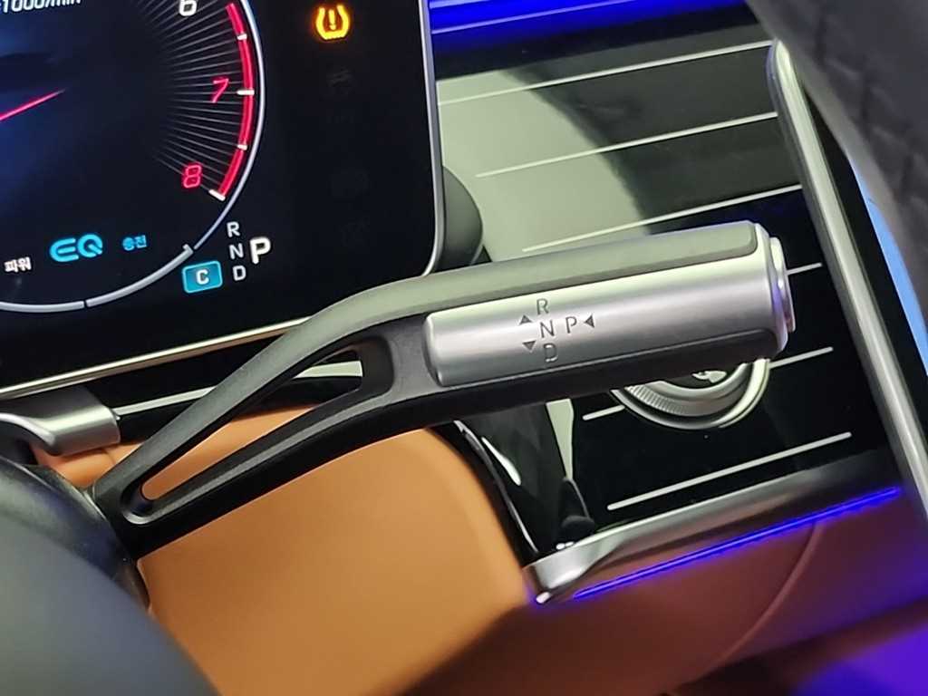 Mercedes Benz S Class - Vista 8