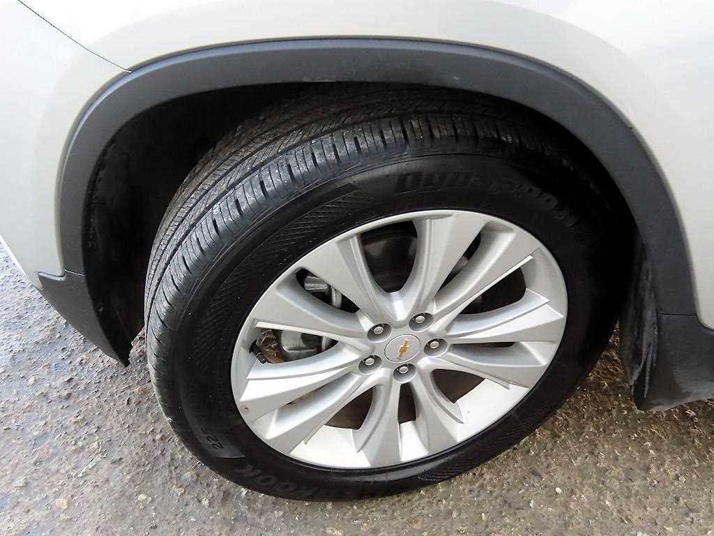 Chevrolet Trax 2017 Plateado - Importación desde Corea - HF Imports Iquique - Foto 16