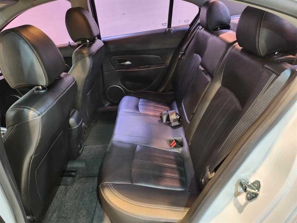 Chevrolet Cruise - Vista 5