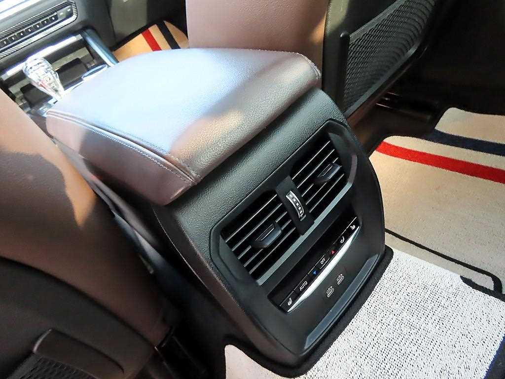 BMW 3 series 2021 Blanco - Importación desde Corea - HF Imports Iquique - Foto 17