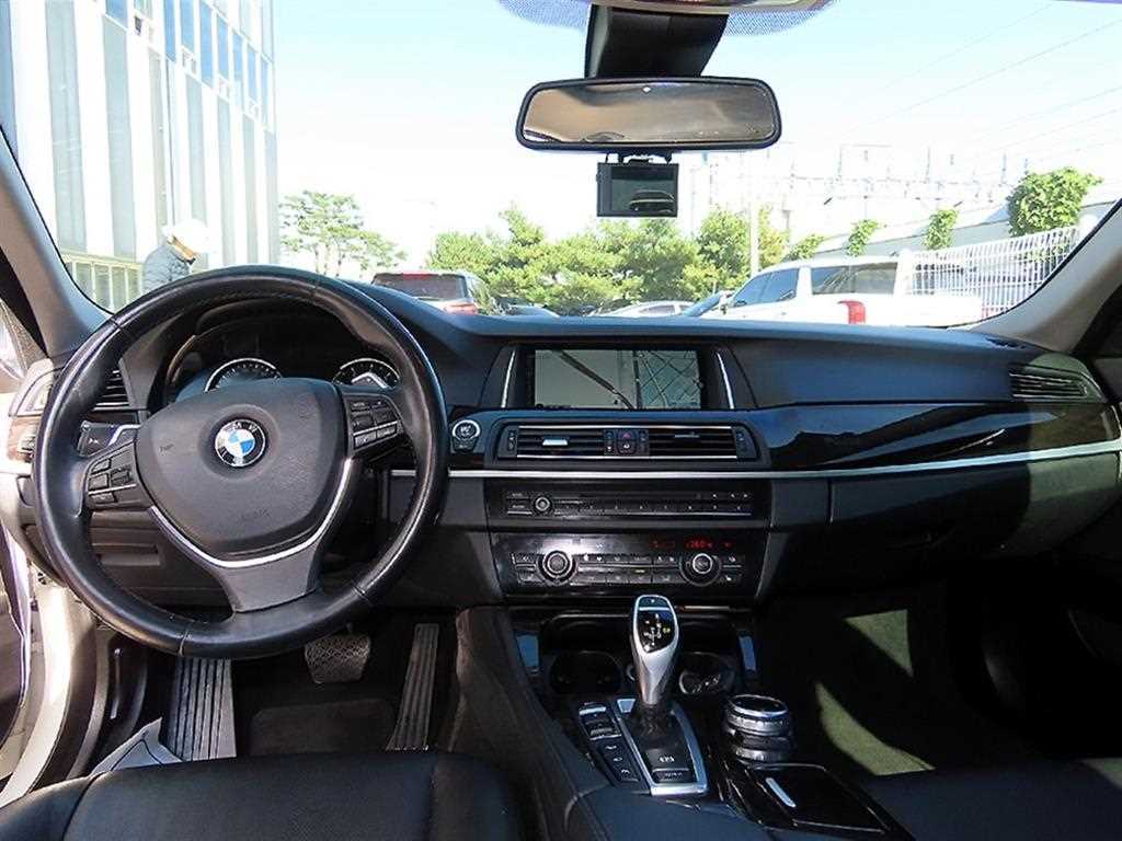 BMW 5 Series - Vista 7