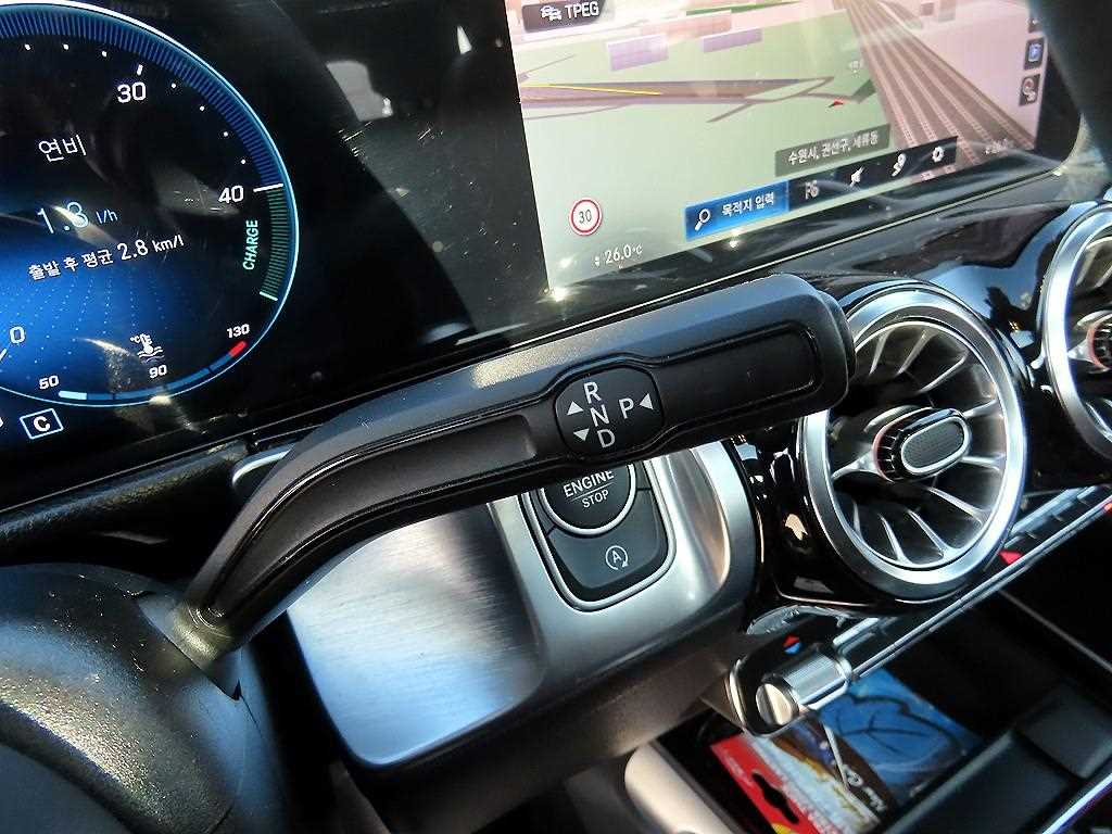 Mercedes Benz GLB Class - Vista 10