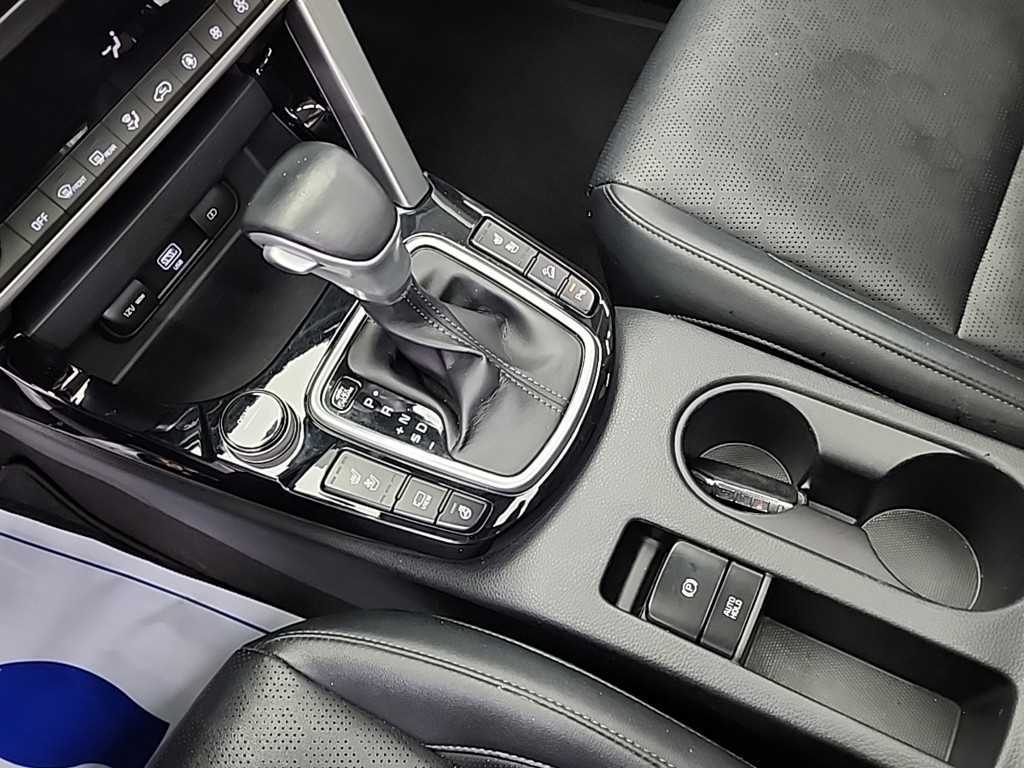 KIA Seltos - Vista 8