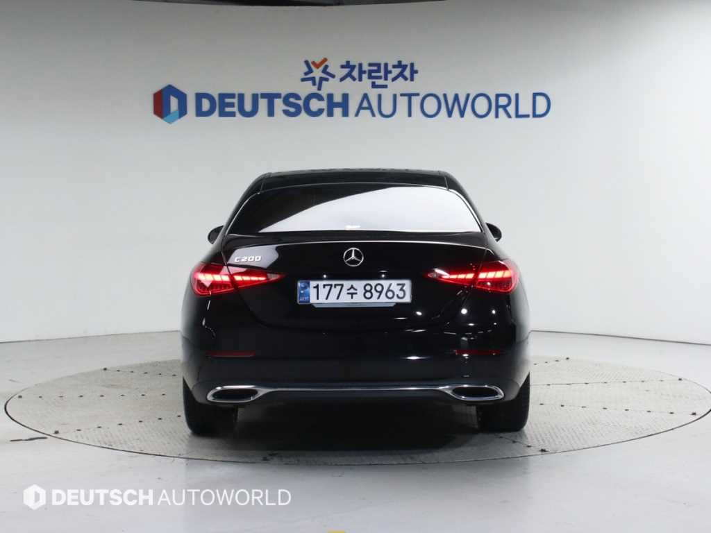 Mercedes Benz C Class - Vista 4