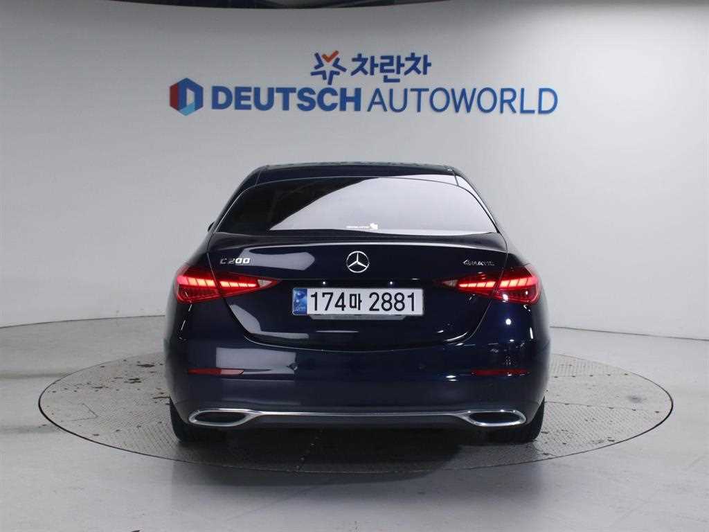 Mercedes Benz C Class - Vista 4