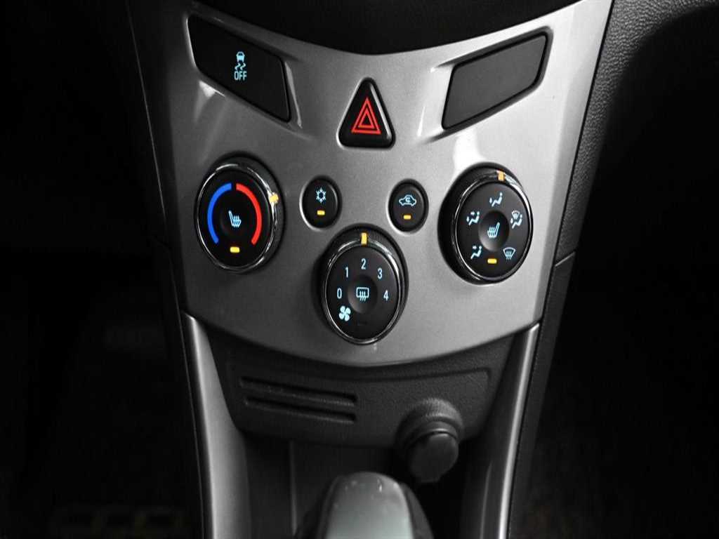 Chevrolet Trax 2016 Negro - Importación desde Corea - HF Imports Iquique - Foto 17