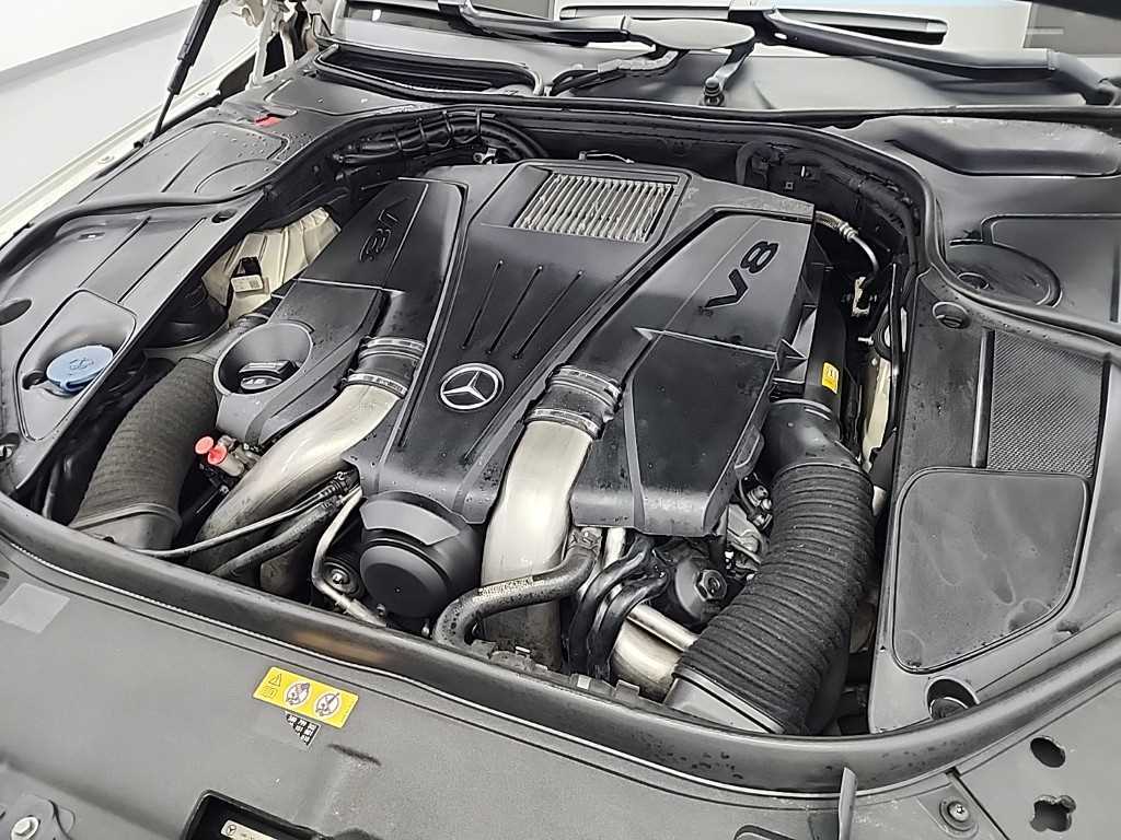 Mercedes Benz S Class - Vista 6