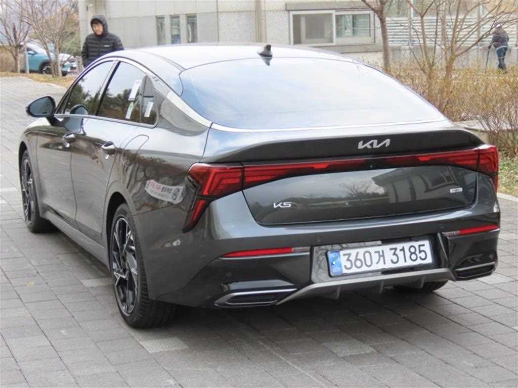 KIA K5 - Vista 4