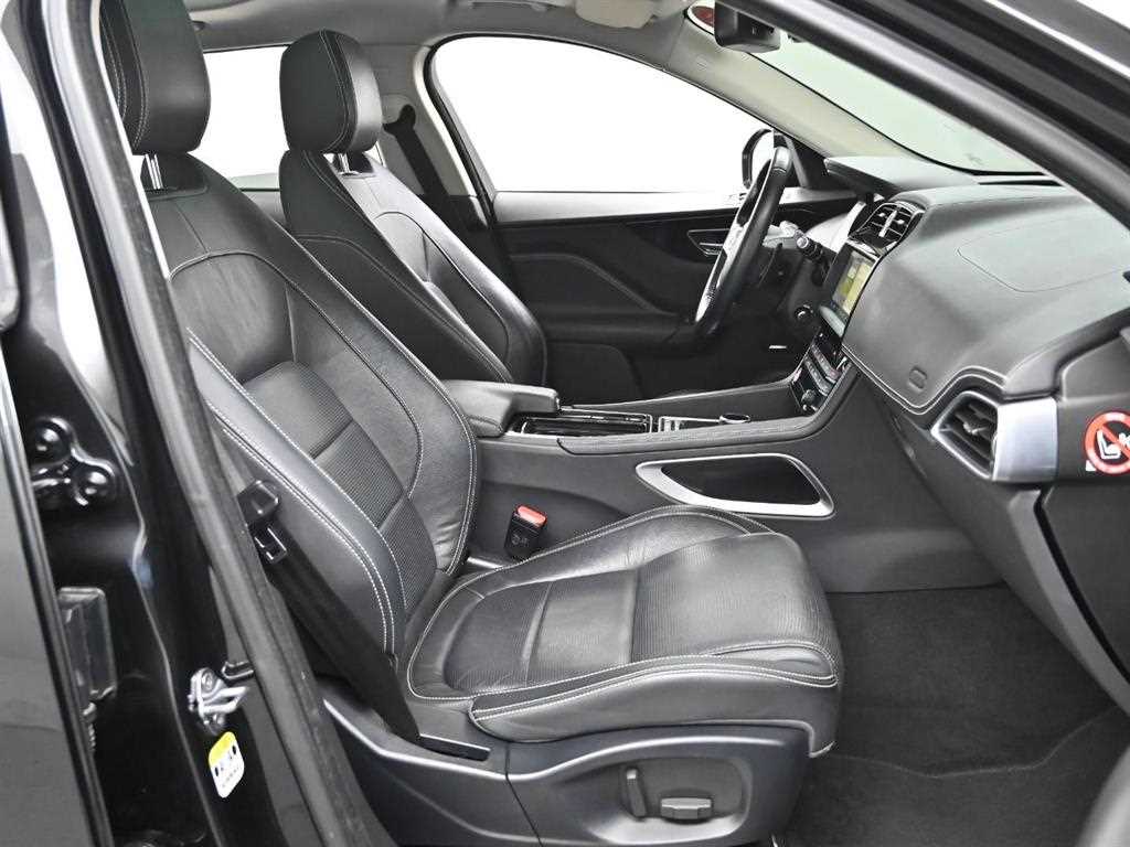 Jaguar F-PACE - Vista 9