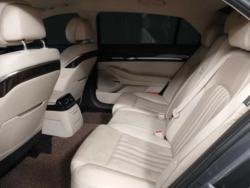 Genesis EQ900 - Vista 8