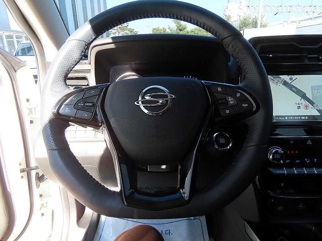 Ssangyong Tivoli - Vista 8