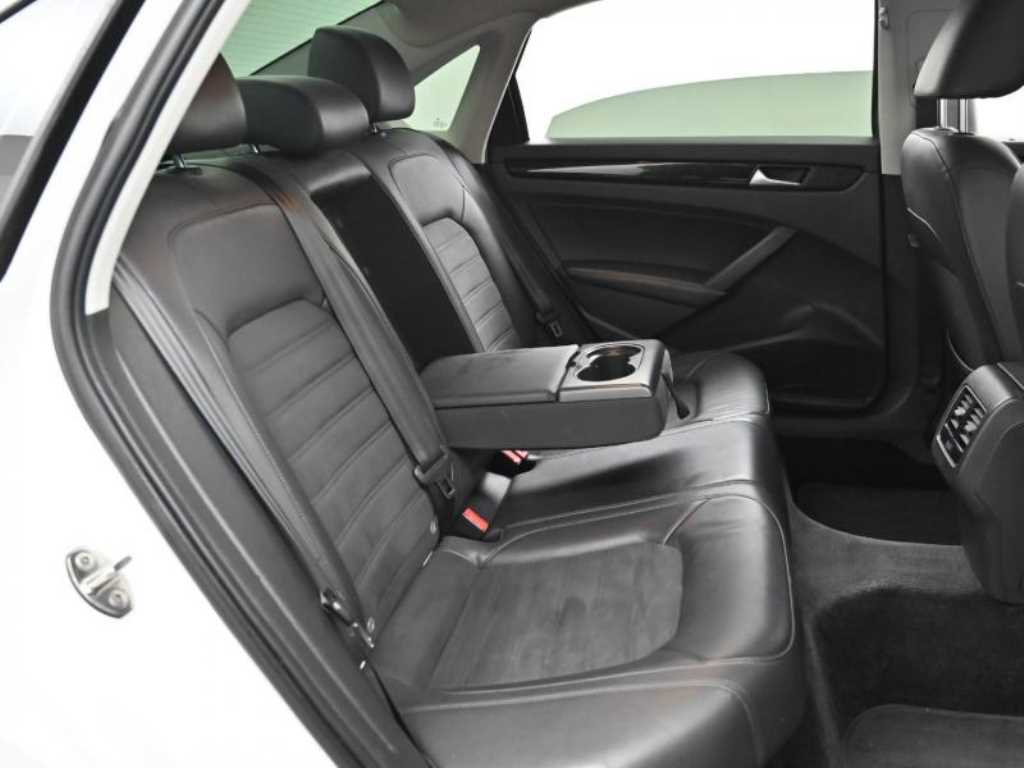 Volkswagen Passat - Vista 12