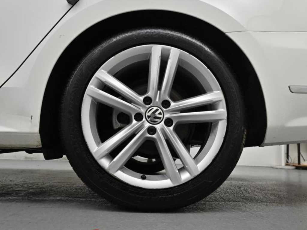 Volkswagen Passat - Vista 5