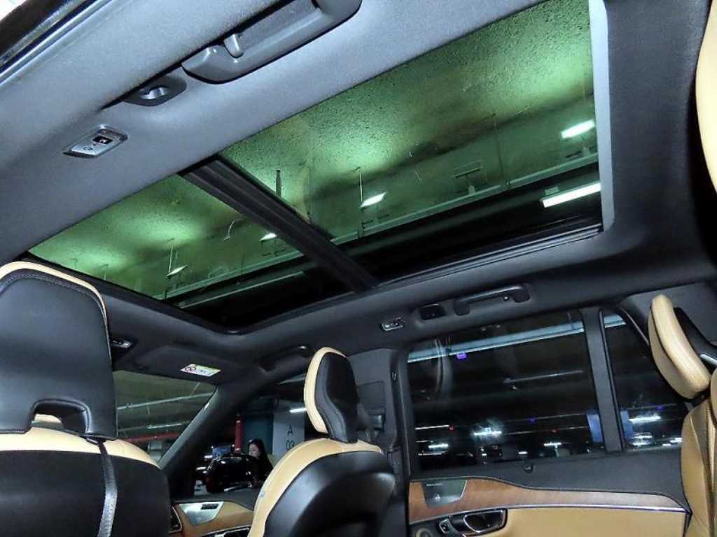 Volvo XC90 2019 Negro - Importación desde Corea - HF Imports Iquique - Foto 15