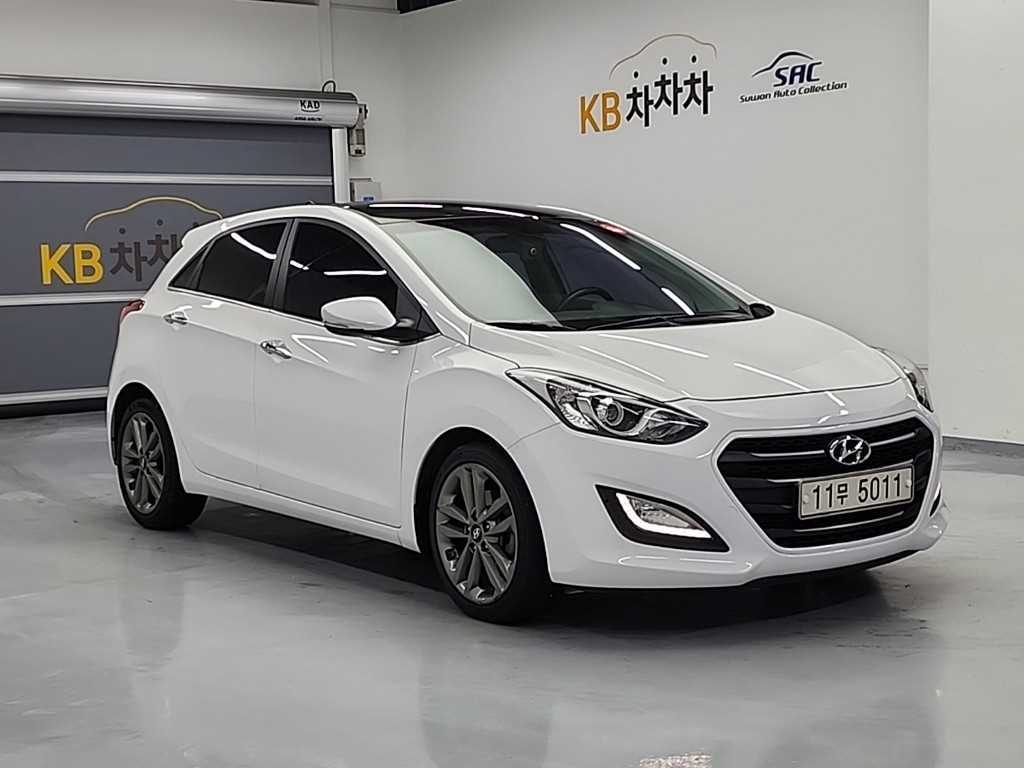 HYUNDAI i30 - Vista 4
