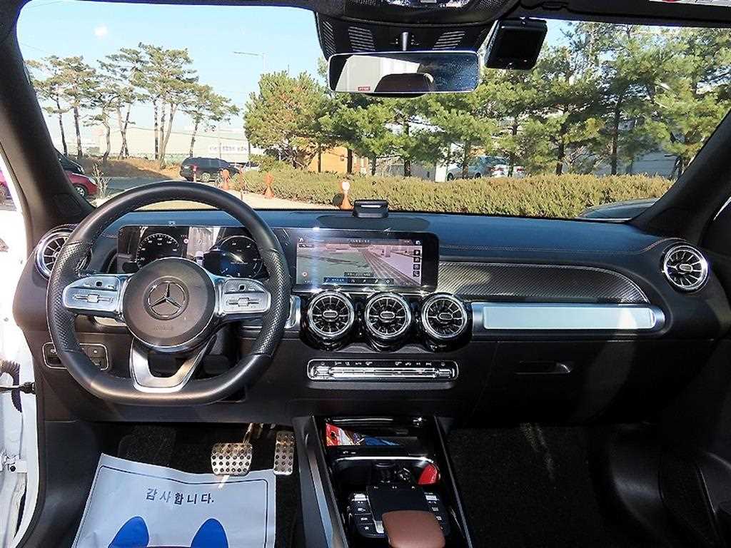 Mercedes Benz GLB Class - Vista 7