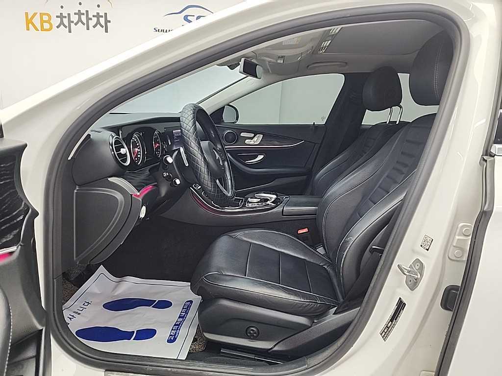 Mercedes Benz E class - Vista 11