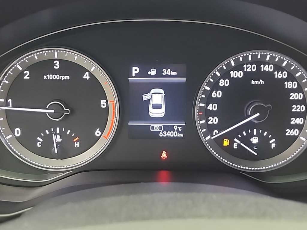 HYUNDAI Grandeur - Vista 6