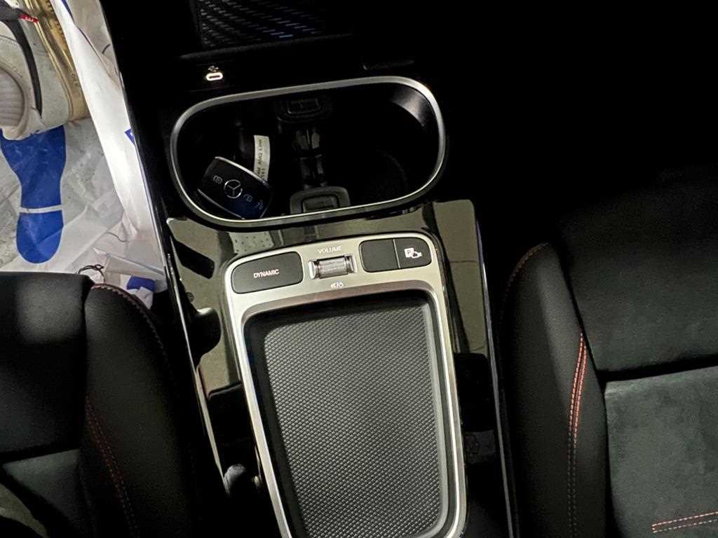 Mercedes Benz CLA Class - Vista 11