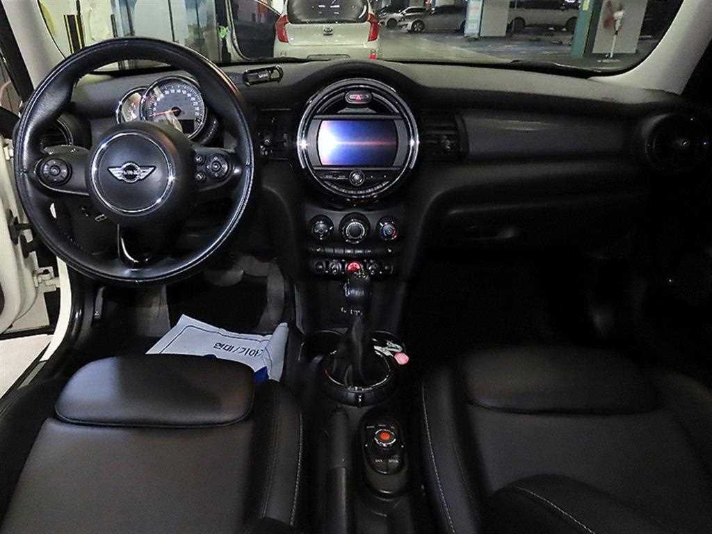 Mini Cooper - Vista 10