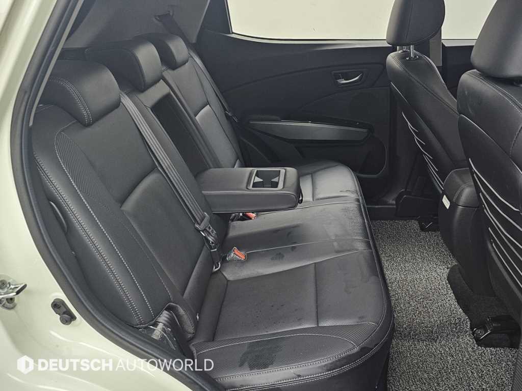 Ssangyong Tivoli - Vista 12