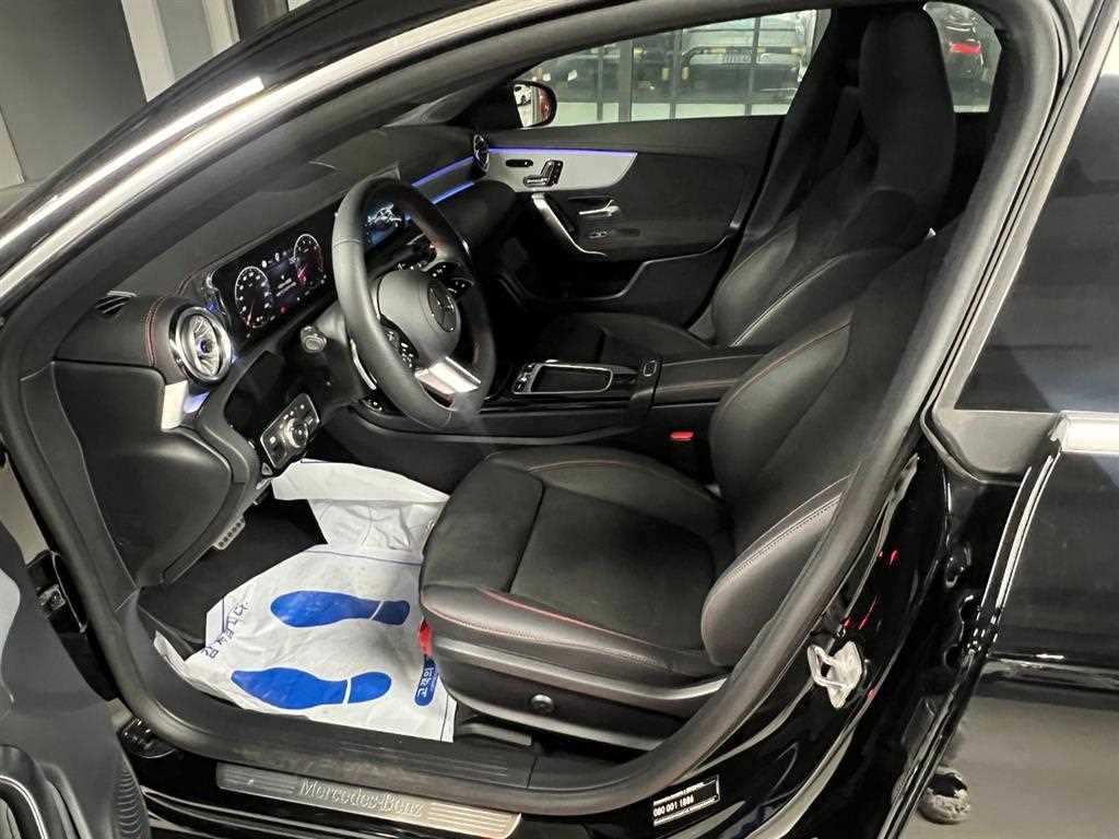 Mercedes Benz CLA Class 2025 Negro - Importación desde Corea - HF Imports Iquique - Foto 18