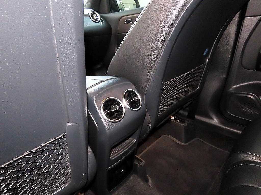 Mercedes Benz GLA Class 2021 Negro - Importación desde Corea - HF Imports Iquique - Foto 15