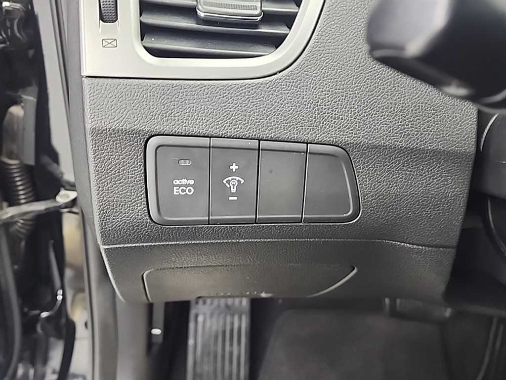 HYUNDAI Avante 2011 Negro - Importación desde Corea - HF Imports Iquique - Foto 16