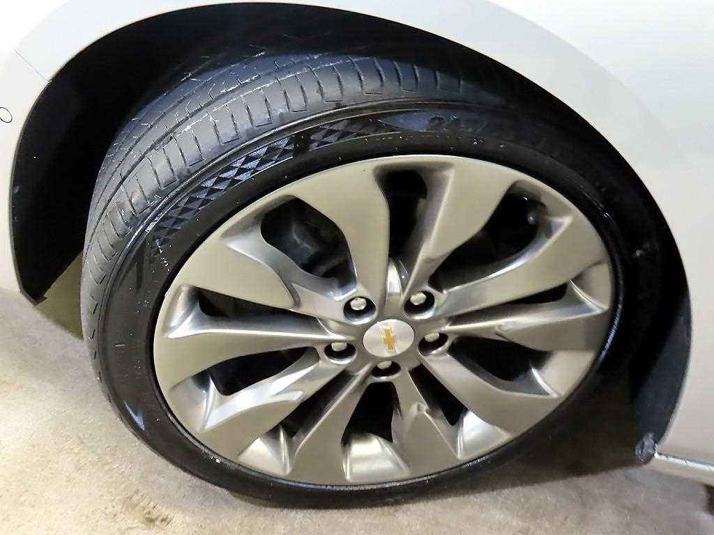 Chevrolet Malibu 2017 Plateado - Importación desde Corea - HF Imports Iquique - Foto 20