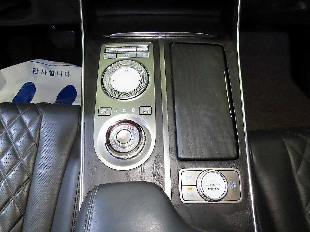 Genesis GV80 - Vista 12