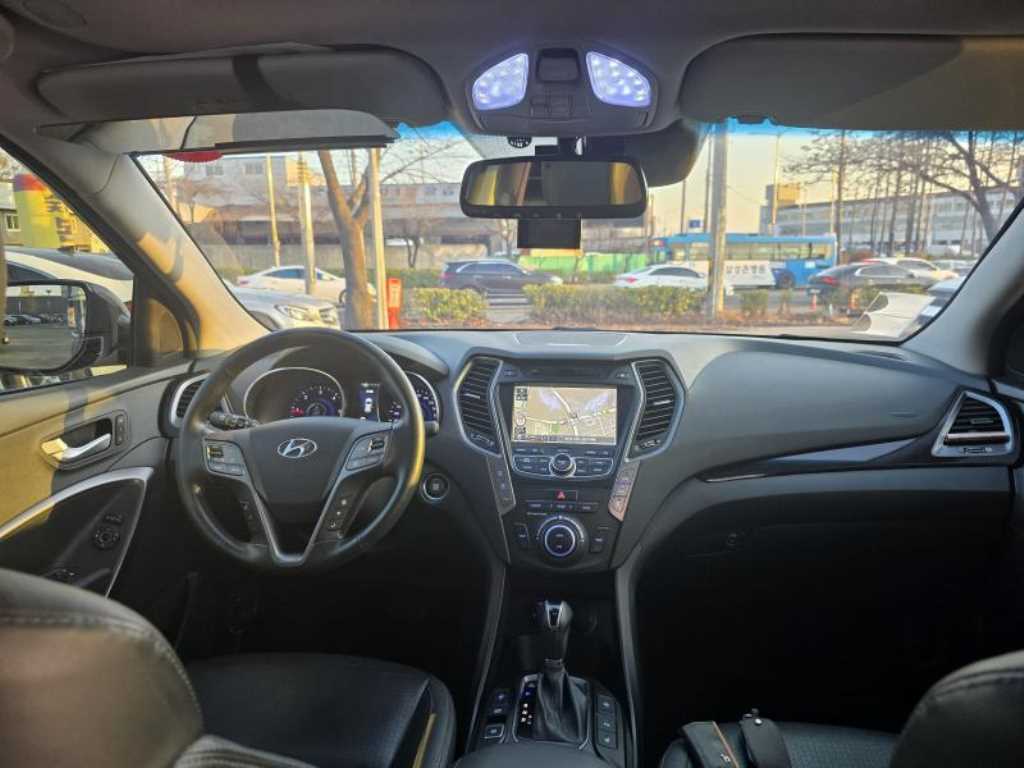 HYUNDAI Maxcruz - Vista 5