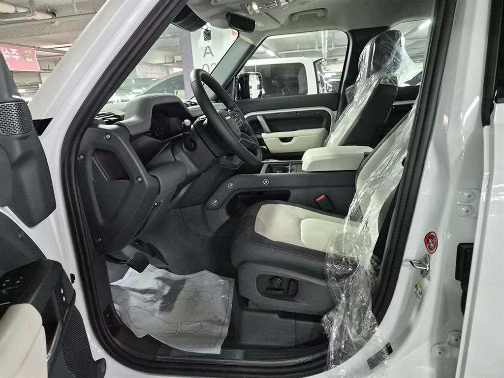 Land Rover Defender - Vista 6